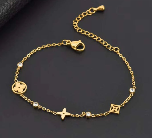 Geometric chain clover bracelet