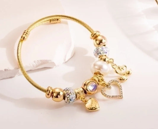 Pearl heart bangle